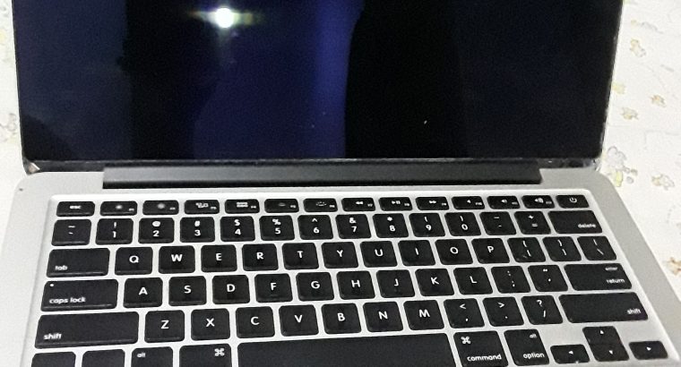 Macbook Pro A1425 – Urgent sale with some Issues