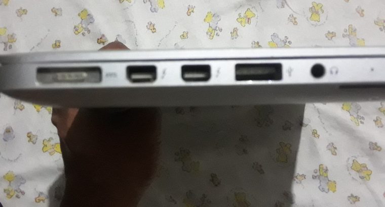 Macbook Pro A1425 – Urgent sale with some Issues