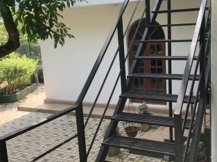 UP STAIR HOUSE FOR RENT IN PITA KOTTE
