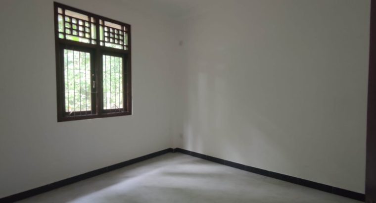 Brand New House For Rent In Wathupitiwala