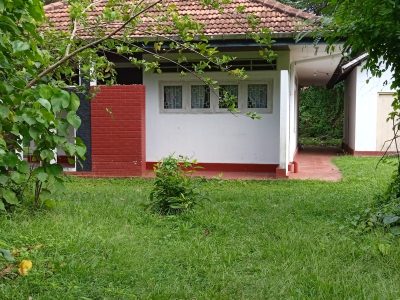 Land with house for sale in matara