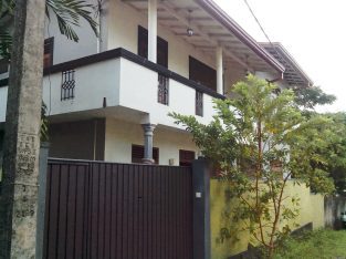 Upstair house for rent In Homagama