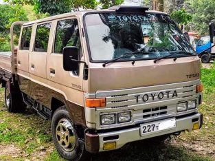 Toyota Toyoace Cab